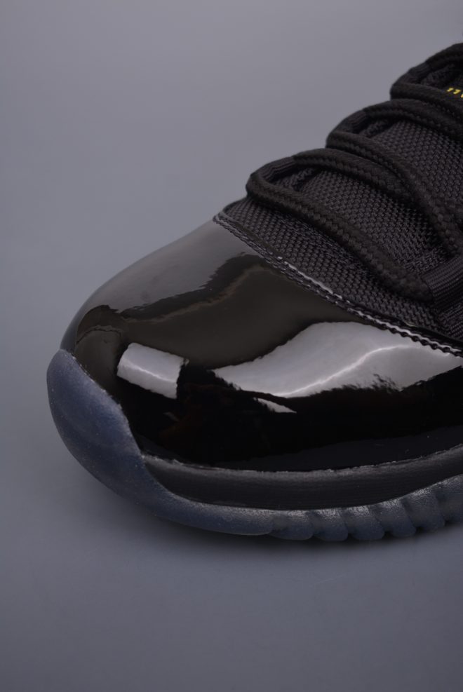 Air Jordan 11 Retro Gamma Blue - Image 5