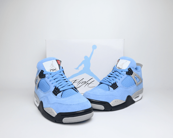 Jordan 4 Retro University Blue 4