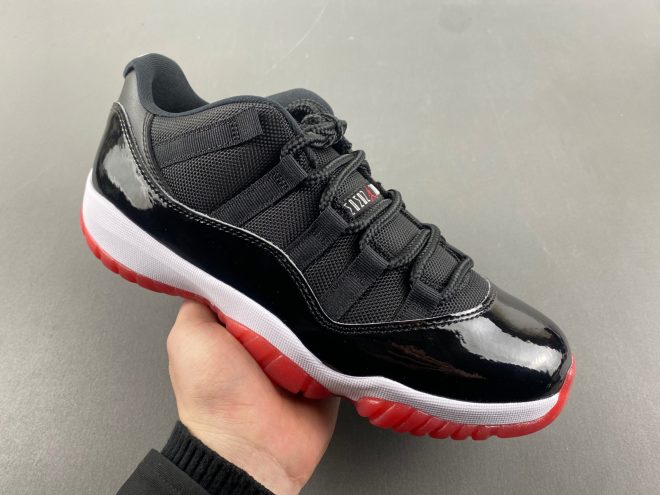 Air Jordan 11 Retro Low Bred - Image 5