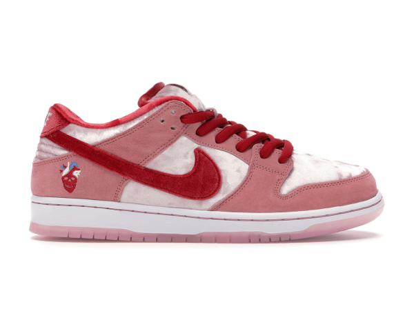 Nike SB Dunk Low StrangeLove Skateboards