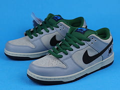 Nike Dunk SB Low Maple Leaf Central Park 10