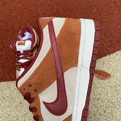 Nike SB Dunk Low Pro Dark Russet Cedar 16