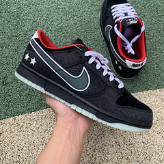 On Foot Look at the League of Legends LPL x Nike Dunk Low Collabo 17