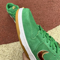 nike sb dunk low pro st patricks day 20229