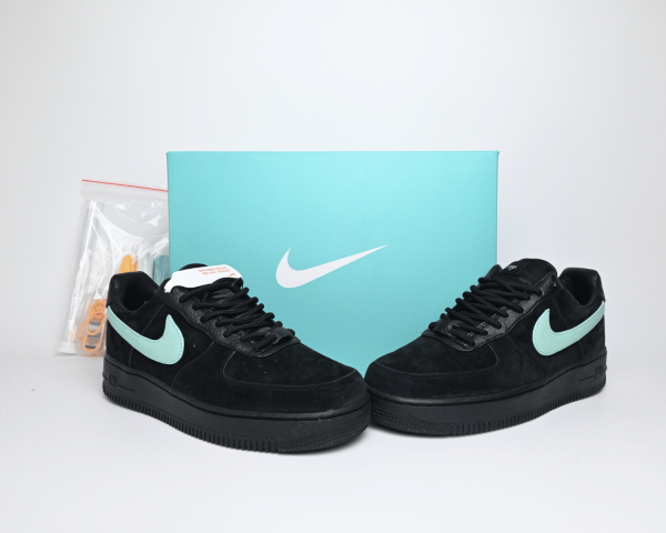 Tiffany Co. x Nike Air Force 1 1