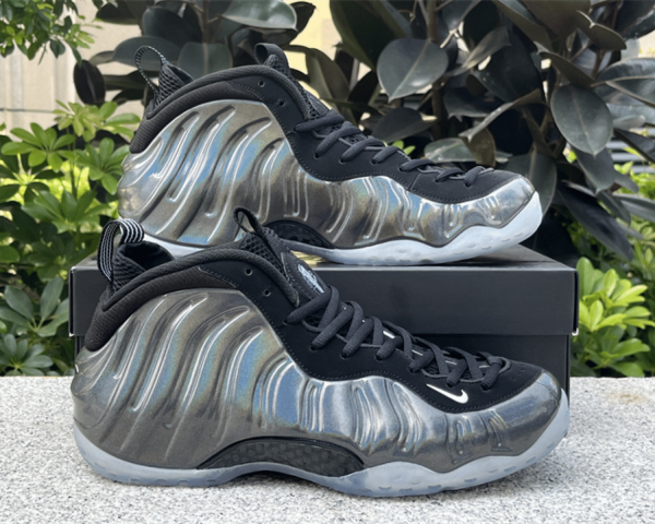 Nike Air Foamposite One Hologram 2