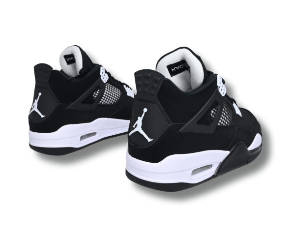 Air Jordan 4 Retro White Thunder 11