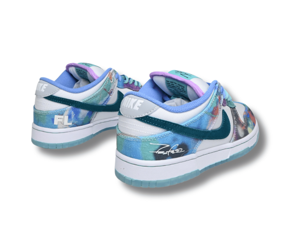 Nike SB Dunk Low Futura Laboratories Bleached Aqua 5