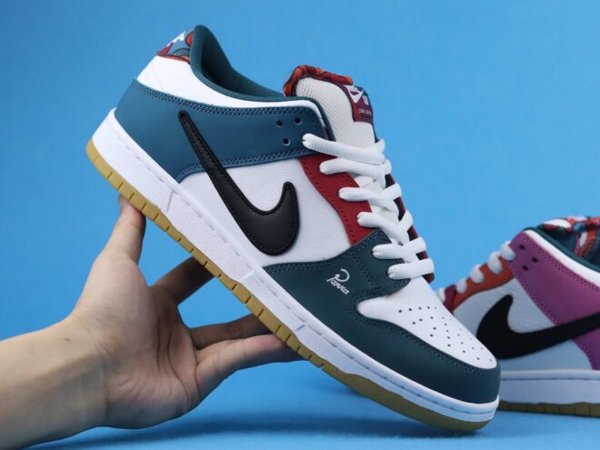 Nike Dunk SB Low Pro QS Parra (Friends & Family) (2021) - Image 3