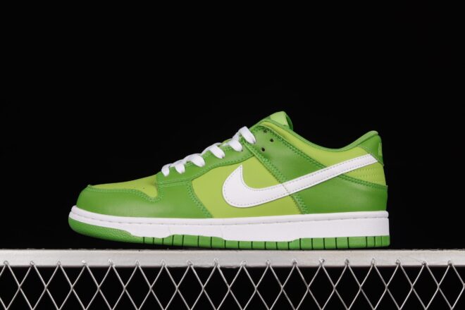 Nike Dunk Low Chlorophyll - Image 3