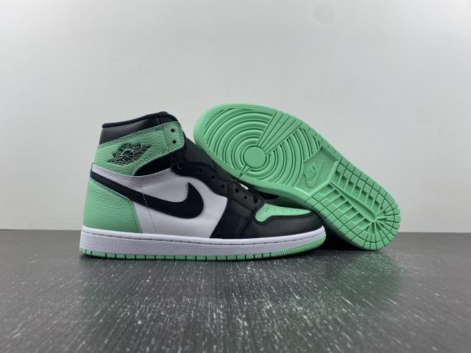 Air Jordan 1 High Green Glow - Image 12