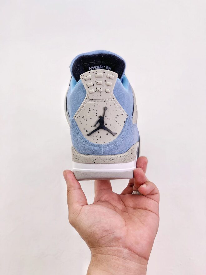 Jordan 4 Retro University Blue Extended Size - Image 4