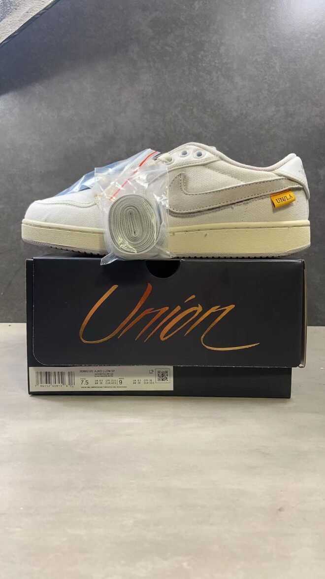 Air Jordan 1 Retro AJKO Low SP Union White Canvas - Image 3