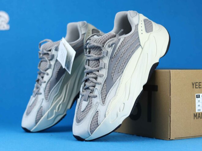 adidas Yeezy Boost 700 V2 Static - Image 4