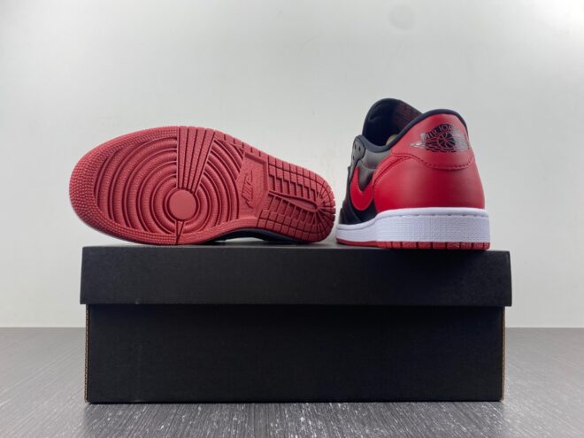 Air Jordan 1 Retro Low OG 'Bred' - Image 10