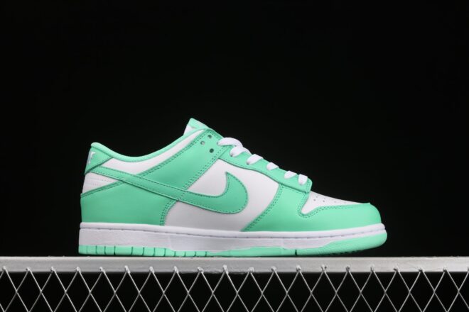 Nike Dunk Low Green Glow - Image 2