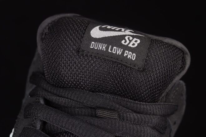 Nike SB Dunk Low Fog - Image 2