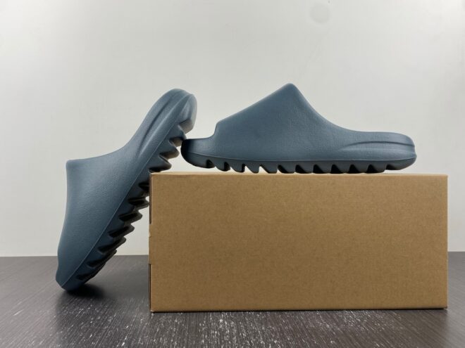 YEEZY SLIDE “Slate Marine” - Image 12