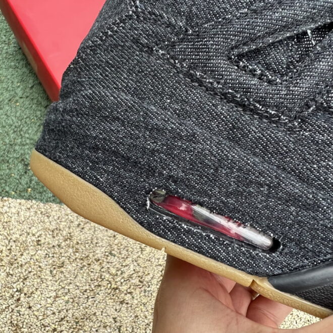 Jordan 4 Retro Levi's Black - Image 4