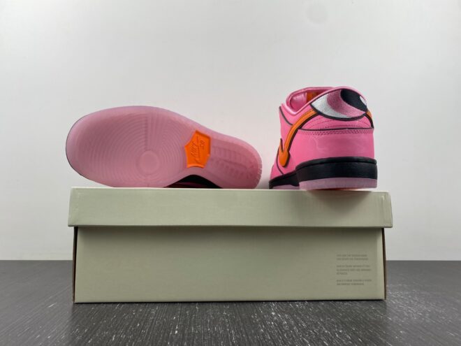 The Powerpuff Girls x Nike SB Dunk Low “Blossom” - Image 11