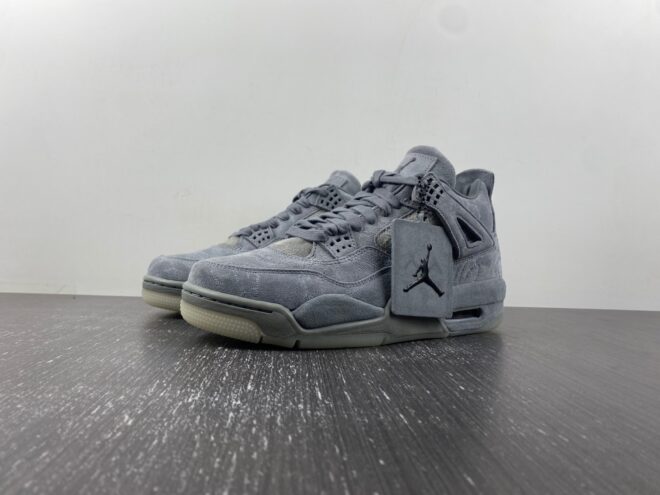 Air Jordan 4 Retro Kaws - Image 8