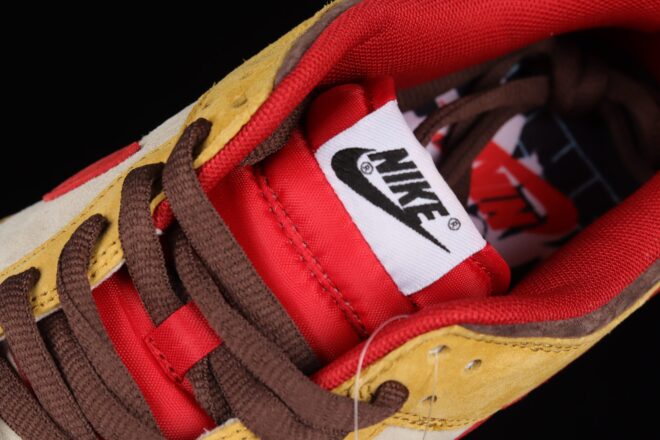 Otomo Katsuhiro x Nike SB Dunk Low Steamboy OST Gold Red Brown - Image 5