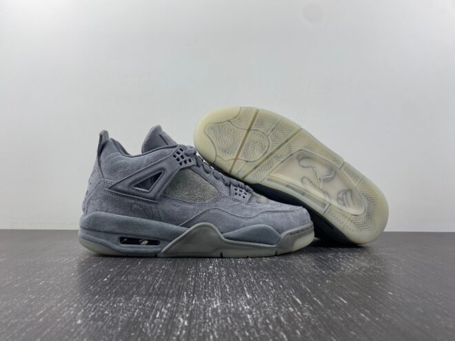 Air Jordan 4 Retro Kaws - Image 9