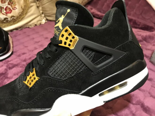 Air Jordan 4 Retro 'Royalty' - Image 3