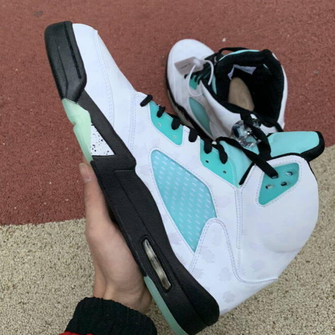 Air Jordan 5 Island Green - Image 3