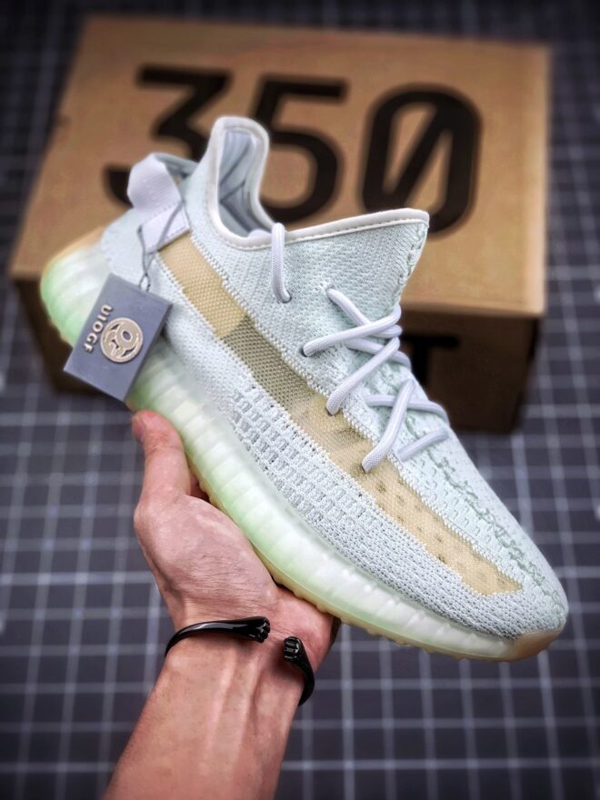 Yeezy 350 Boost V2 "Hyperspace" - Image 4