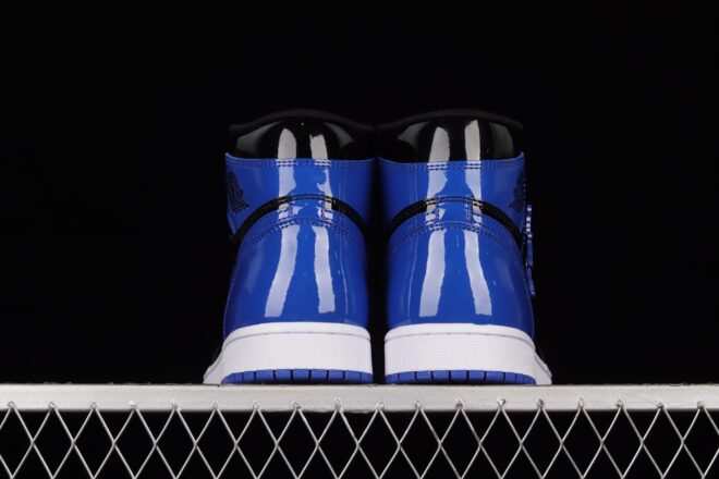 Air Jordan 1 Retro High OG 'Patent Royal - Image 6