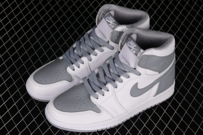 Air Jordan 1 High OG Stealth White Dark Grey - Image 4