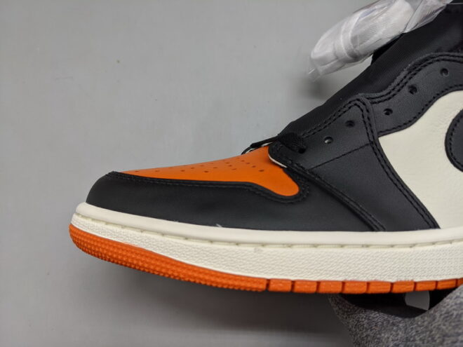 air Jordan 1 Retro Shattered Backboard - Image 7