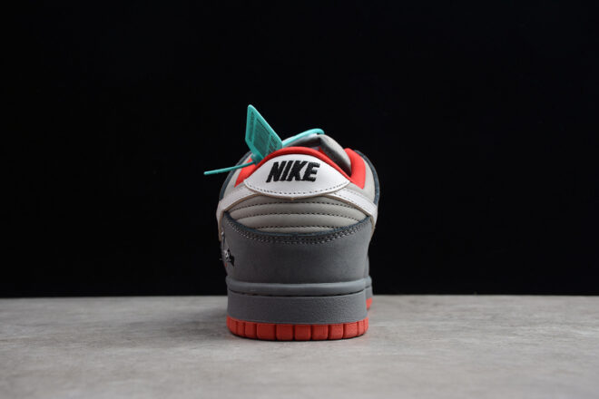 Nike SB Dunk Low Staple NYC Pigeon - Image 2