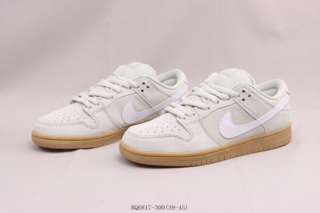 Nike SB Dunk Low Island Green Gum - Image 2