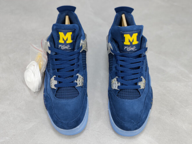 Jordan 4 Retro Michigan (PE) - Image 3