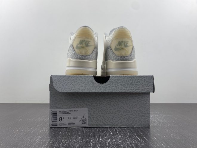 Air Jordan 3 Retro SE Craft Ivory - Image 3