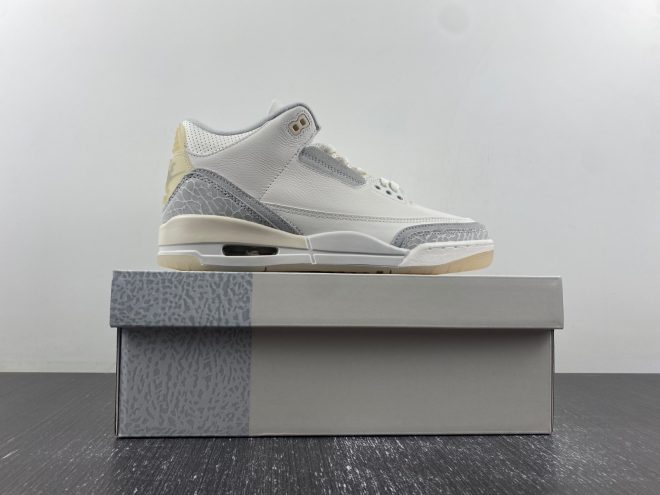 Air Jordan 3 Retro SE Craft Ivory - Image 4