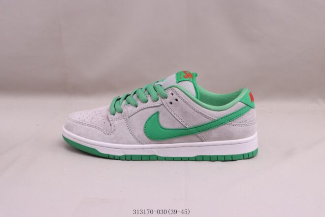 Nike SB Dunk Low Medusa - Image 7