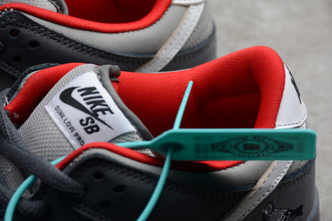 Nike SB Dunk Low Staple NYC Pigeon - Image 4