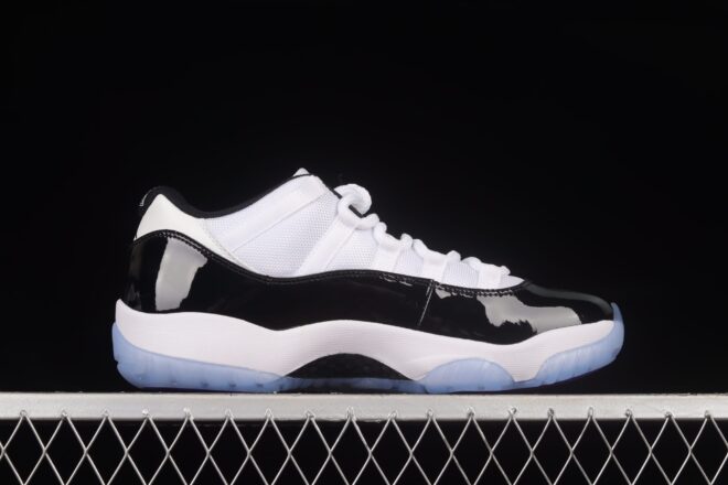 Air Jordan 11 Retro Low Concord - Image 5