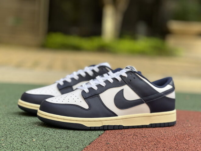 Nike Dunk Low Vintage Navy - Image 5