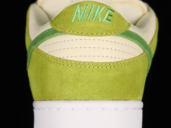 Nike SB Dunk Low Green Apple - Image 3