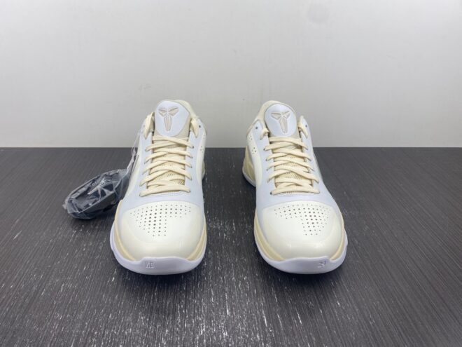 Off-White x Nike Kobe 5 Protro Custom White - Image 6