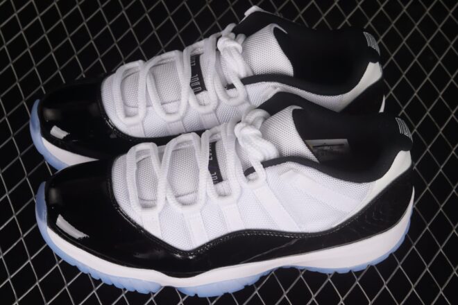 Air Jordan 11 Retro Low Concord - Image 2