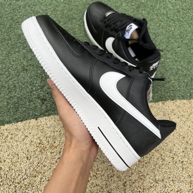 Nike Air Force 1 Low '07 Black - Image 3