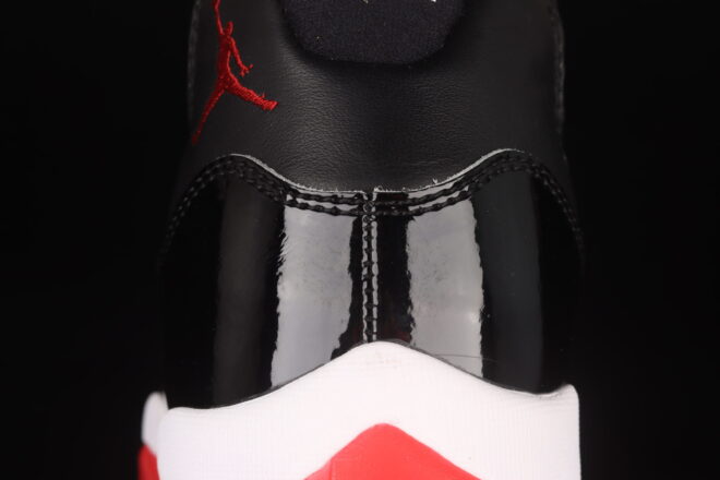 Air Jordan 11 Retro Playoffs Bred - Image 9