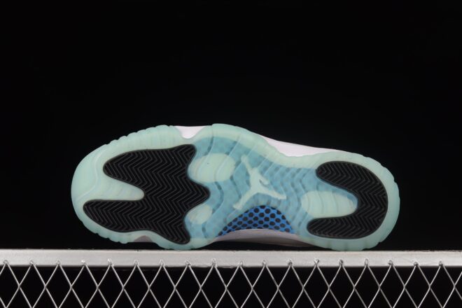 Air Jordan 11 Retro Low Legend Blue - Image 2