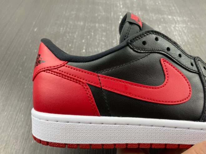 Air Jordan 1 Retro Low OG 'Bred' - Image 13