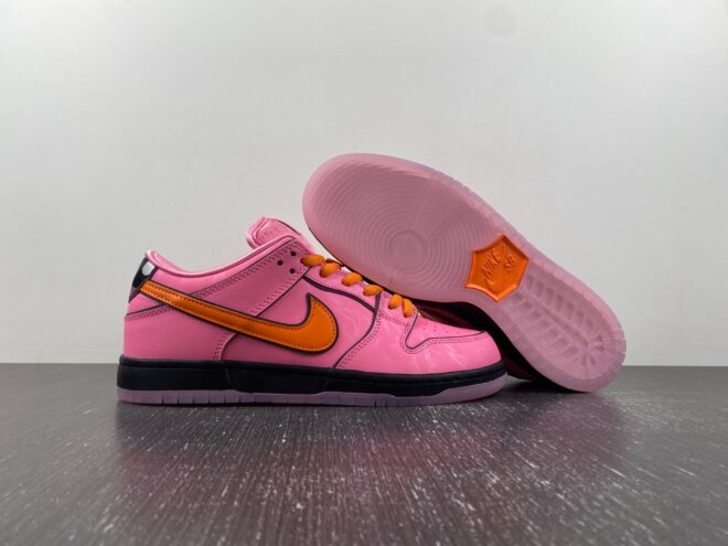 The Powerpuff Girls x Nike SB Dunk Low “Blossom” - Image 4